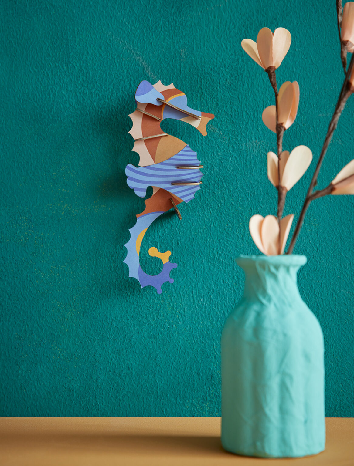 Wanddekoration Blue Ringlet Seahorse von Studio ROOF – Bild 2